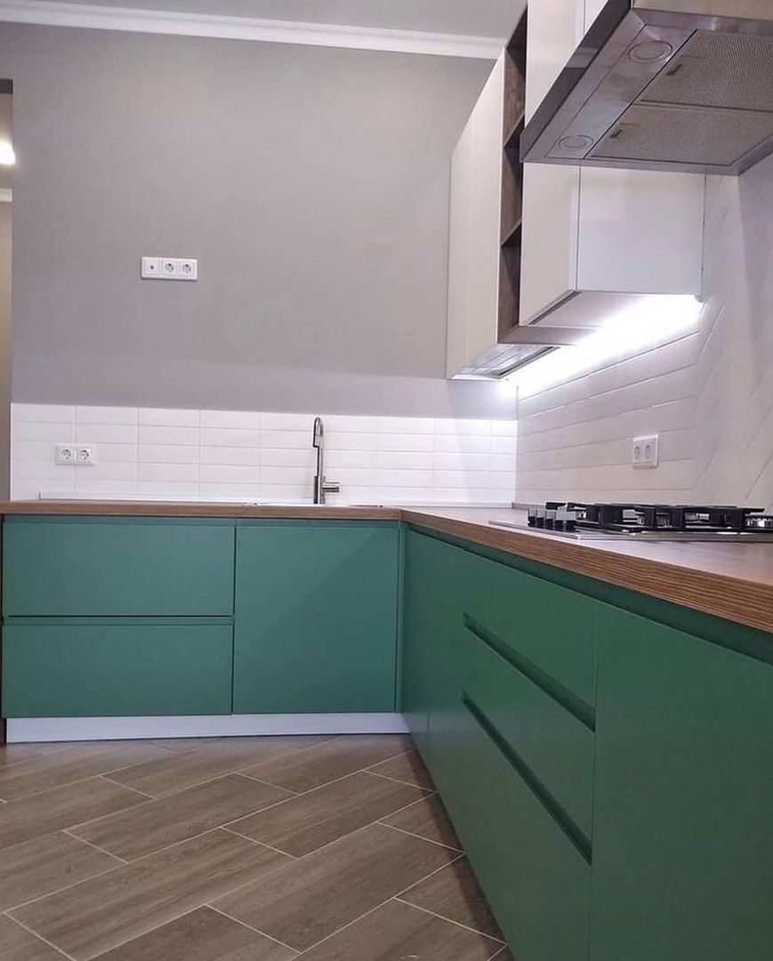 Угловая кухня в зеленом цвете, фото - 2