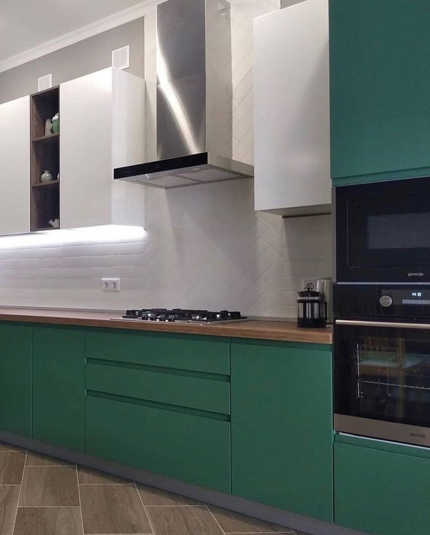 Угловая кухня в зеленом цвете, фото - 3