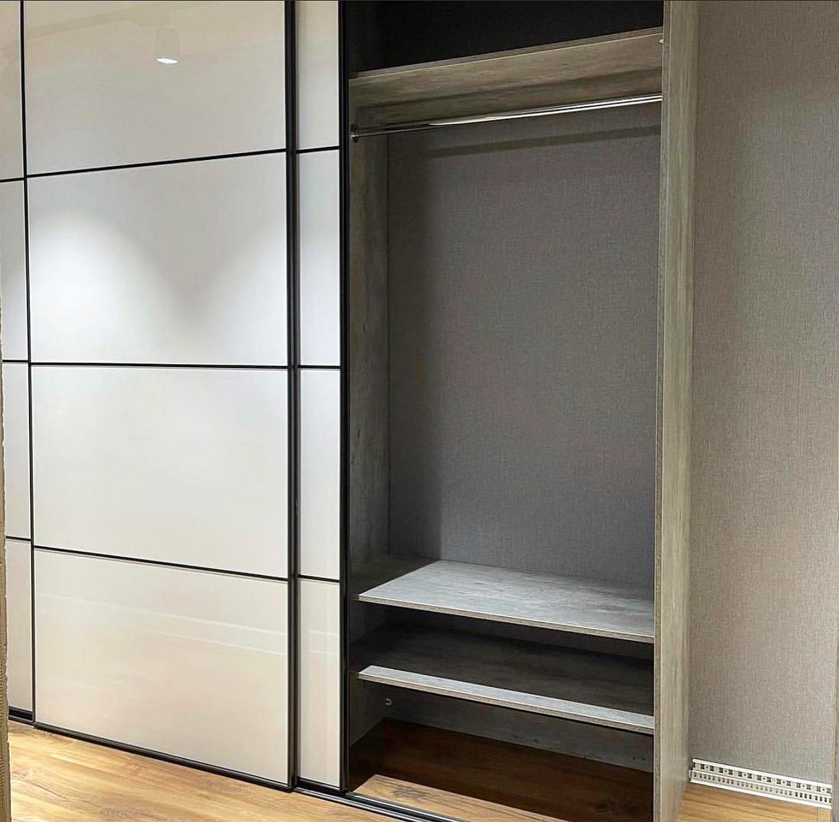 Современный раздвижной шкаф-купе, ЖК Новая заря, фото - 2