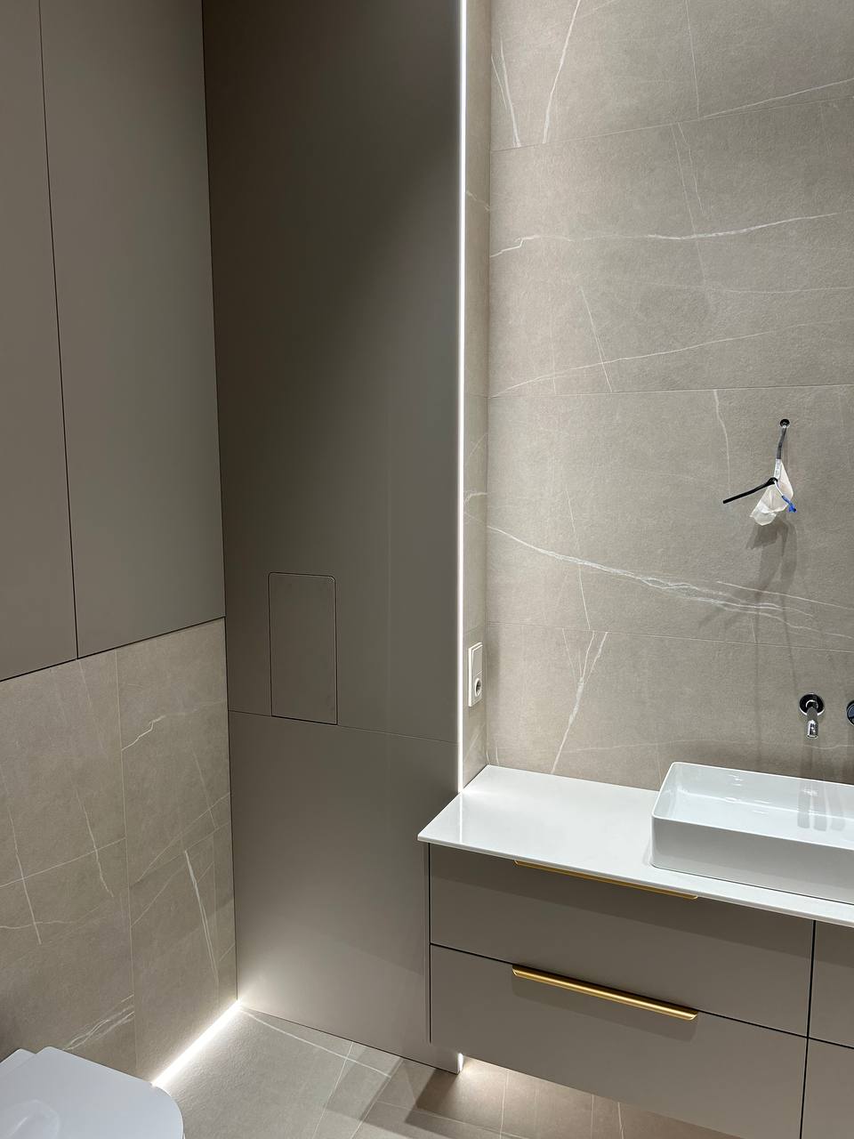 Комплект белой влагостойкой мебели в ванную комнату, фото - 4