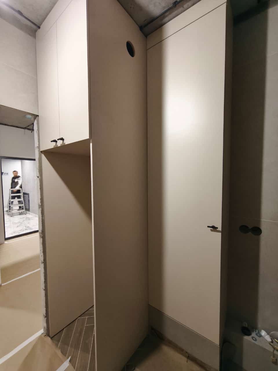 Комплект шкафов в санузел: для инсталляции, стирально-сушильной машины и коммуникаций, фото - 1