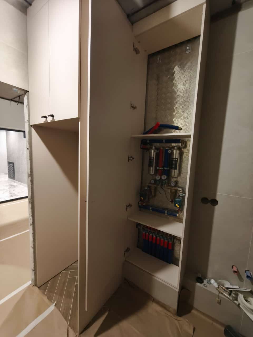 Комплект шкафов в санузел: для инсталляции, стирально-сушильной машины и коммуникаций, фото - 2