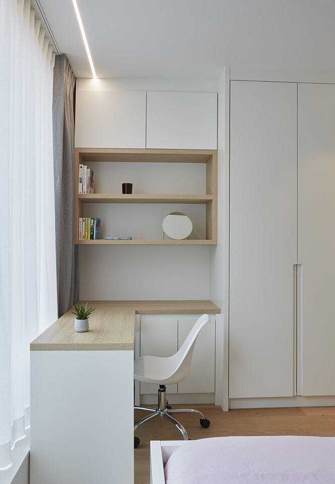 Мебель в детскую для девочки - фото