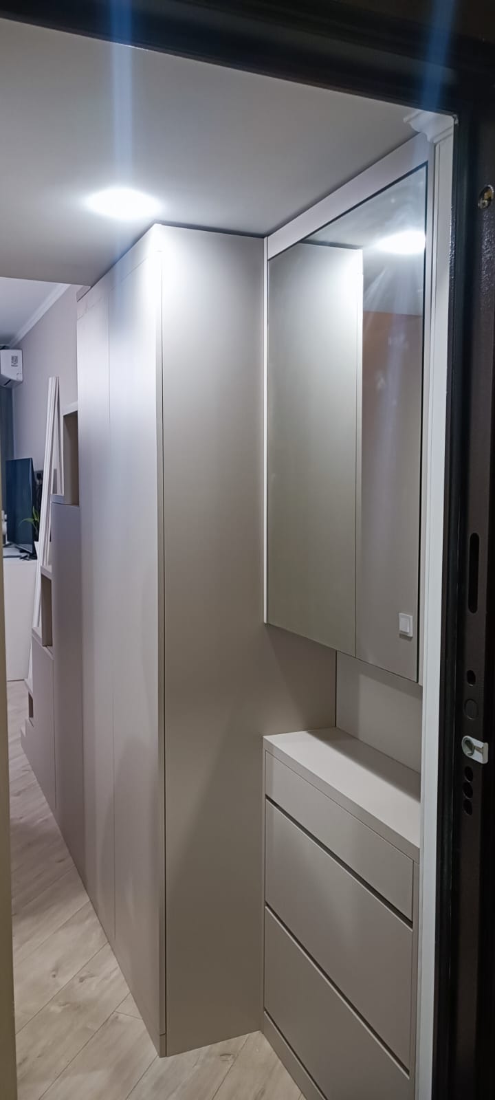 Шкаф-лестница на кровать-чердак в студию, фото - 2