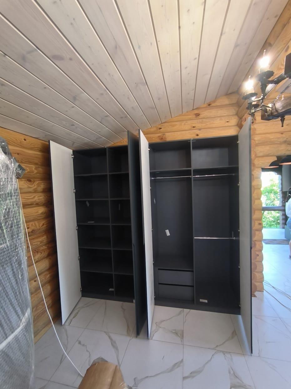 Шкаф распашной в частный дом, фото - 1